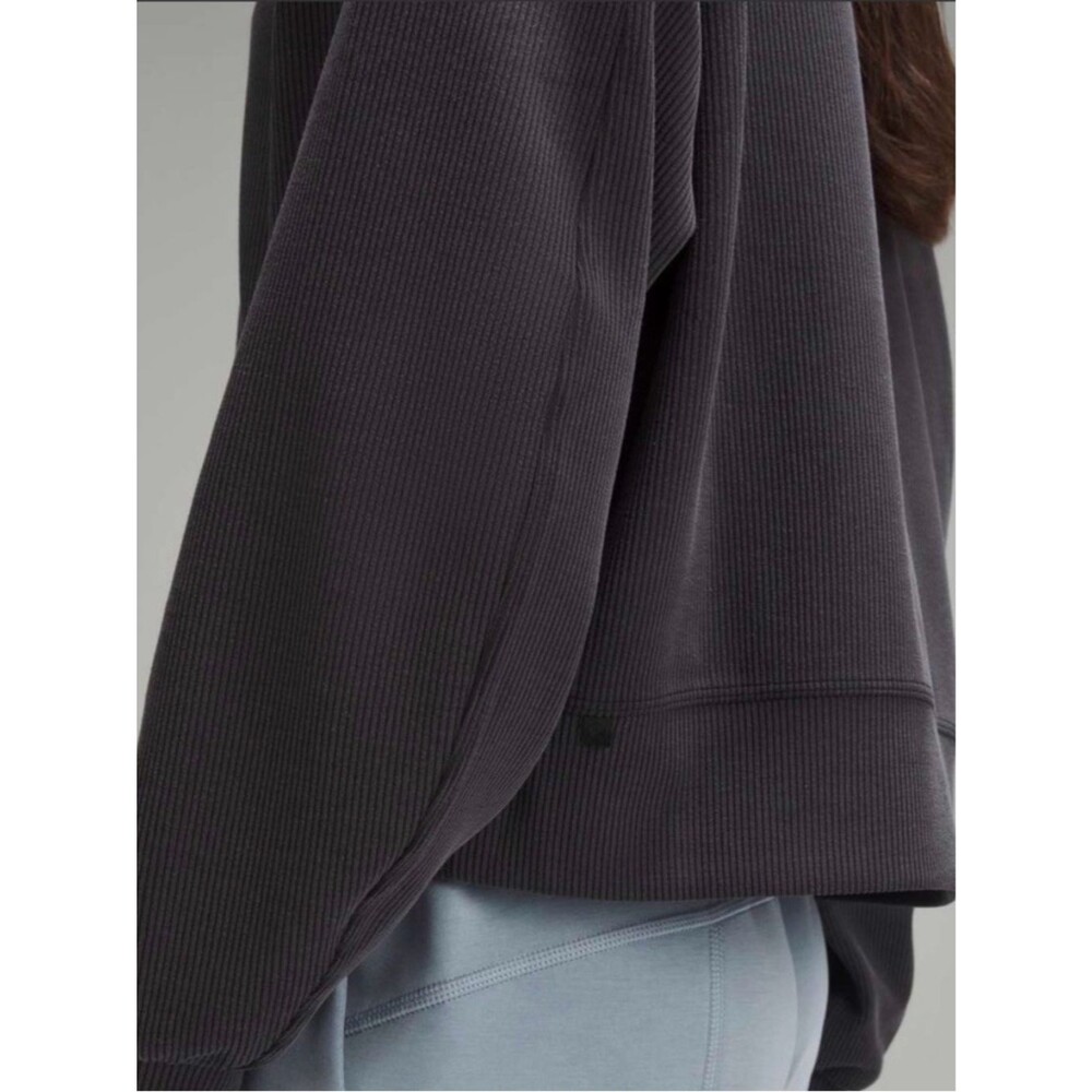 Lululemon Softstreme Cropped Crew Oversized Washed Black Charcoal M/L - Picture 2 of 7